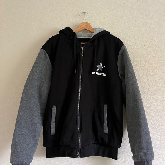 Cowboys Coat - Picture 9 of 10